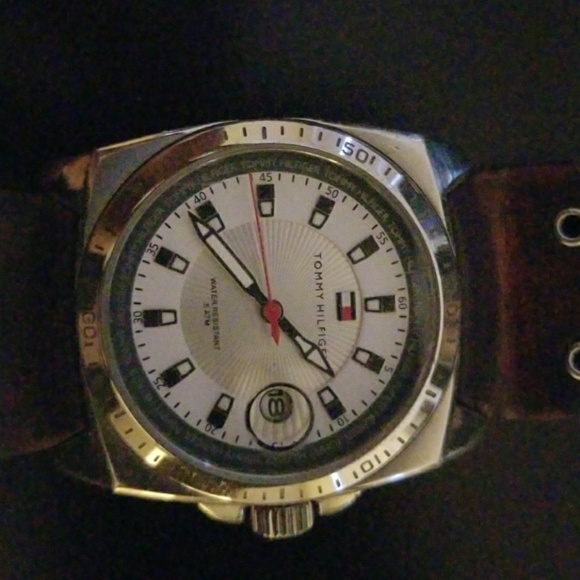 Men's Watches - Picture 4 of 4